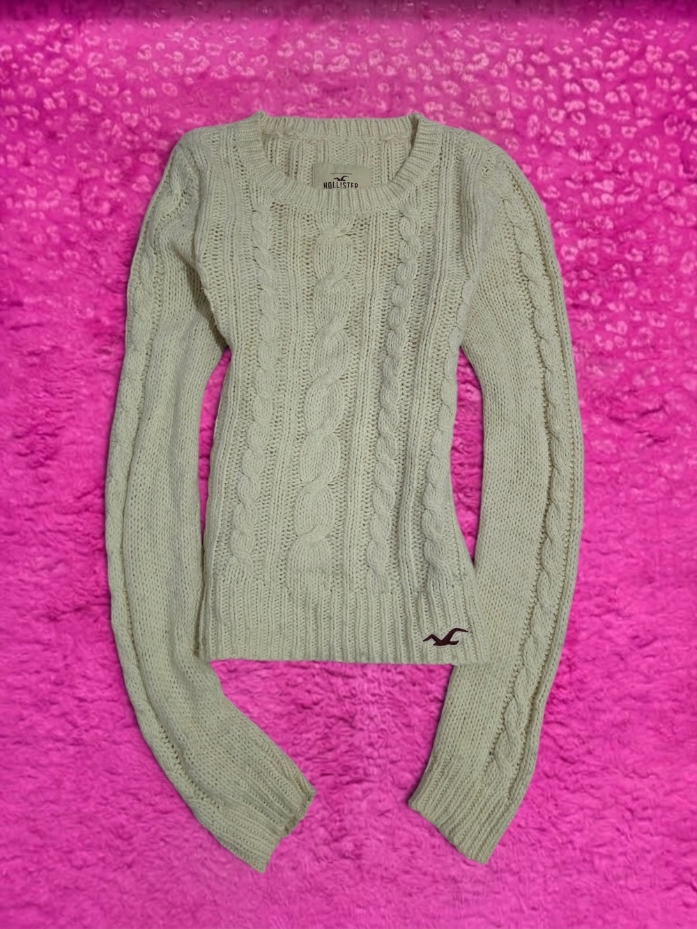 Hollister Bella Swan Cream Cable-Knit Crew Sweater
